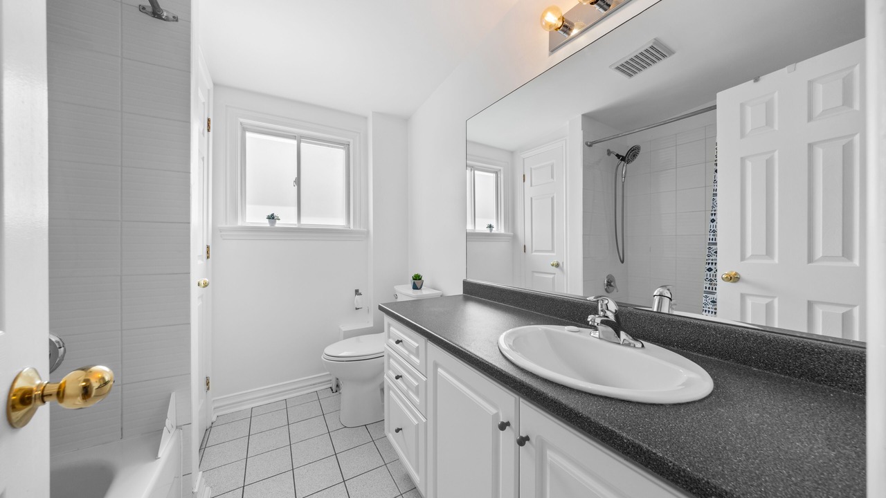 Photo of Bathroom in Old Ottawa East