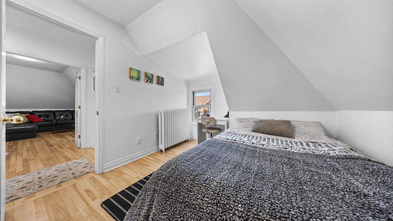 Photo of Bedroom in Old Ottawa East
