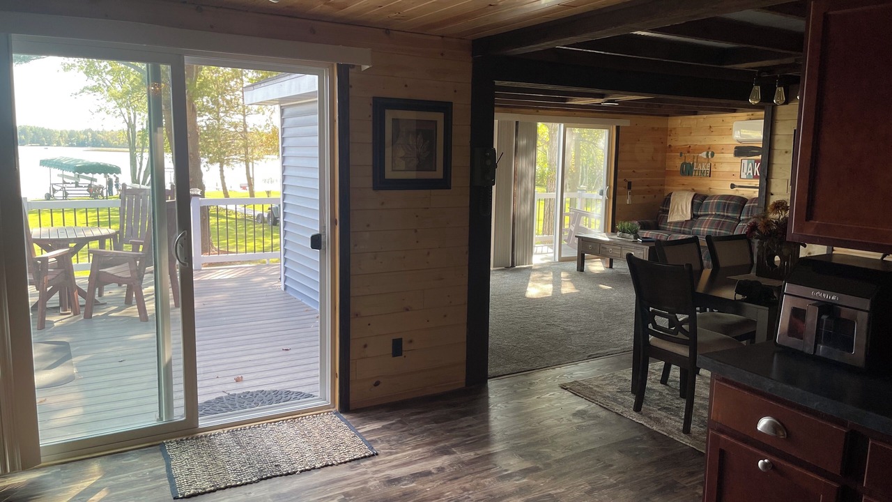 Photo of Livingroom in Backus