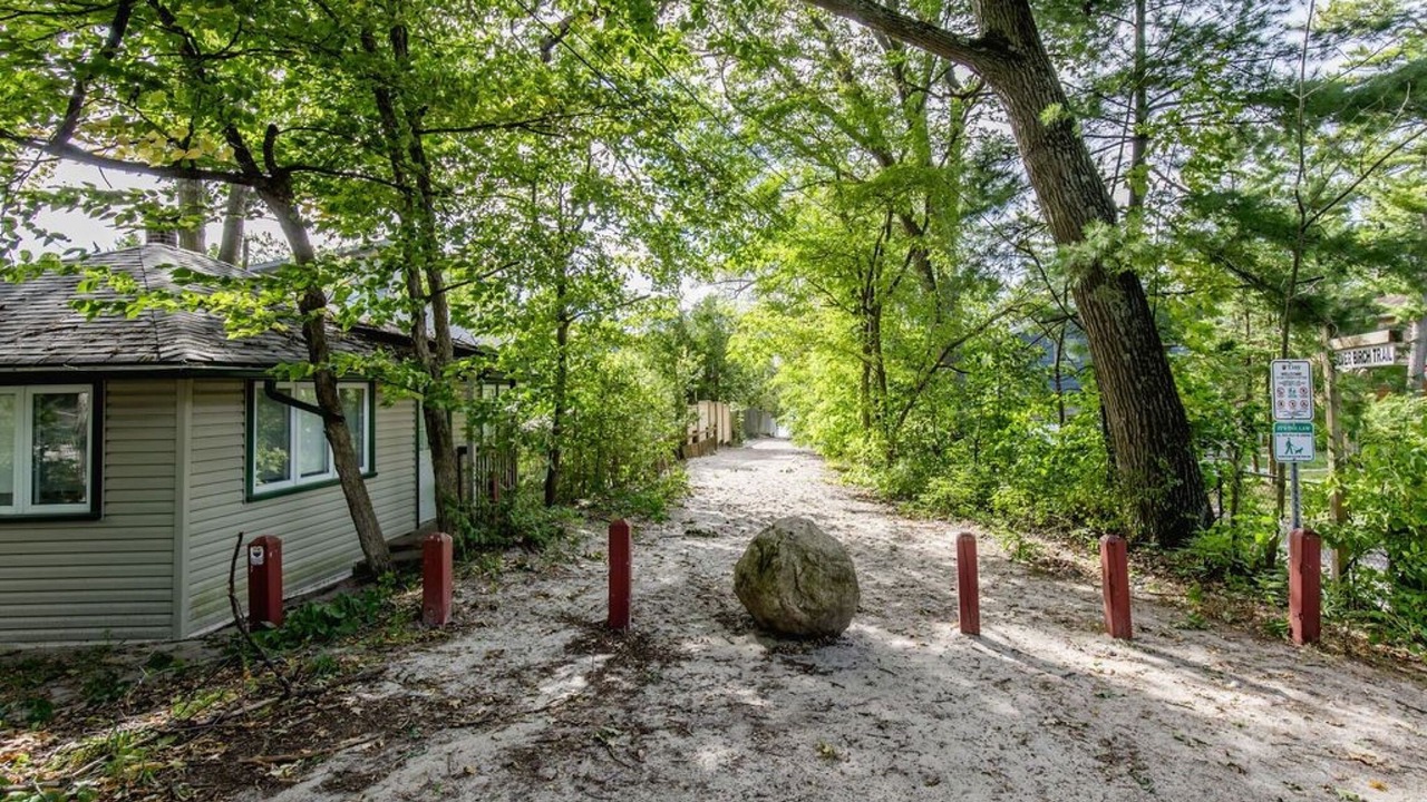 Photo of Outdoor in Tiny