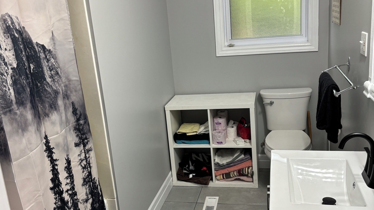 Photo of Bathroom in Port Franks