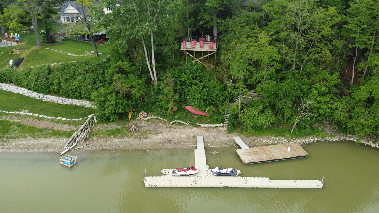 Photo of Outdoor in Port Franks