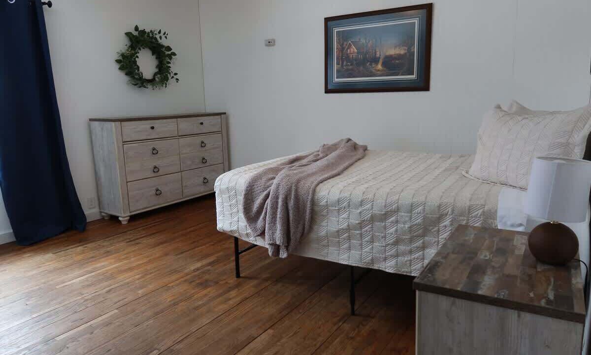 Photo of Bedroom in Silver Bay