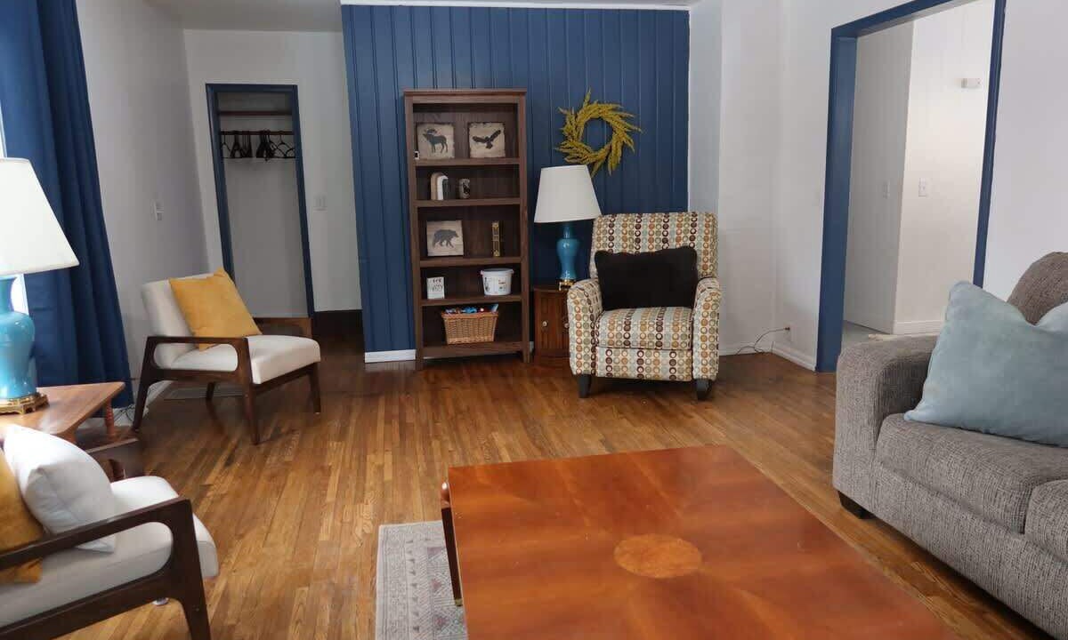 Photo of Livingroom in Silver Bay