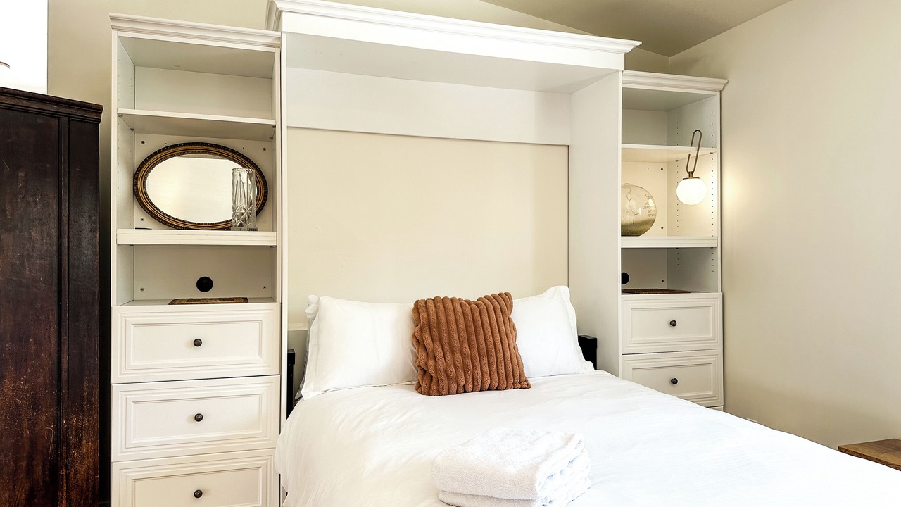 Photo of Bedroom in Unorganized Thunder Bay District