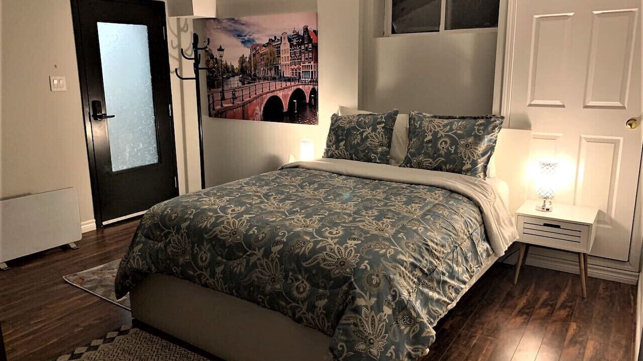 Photo of Bedroom in Hurontario