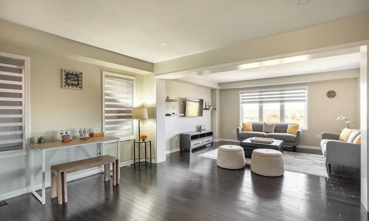 Photo of Livingroom in Brampton