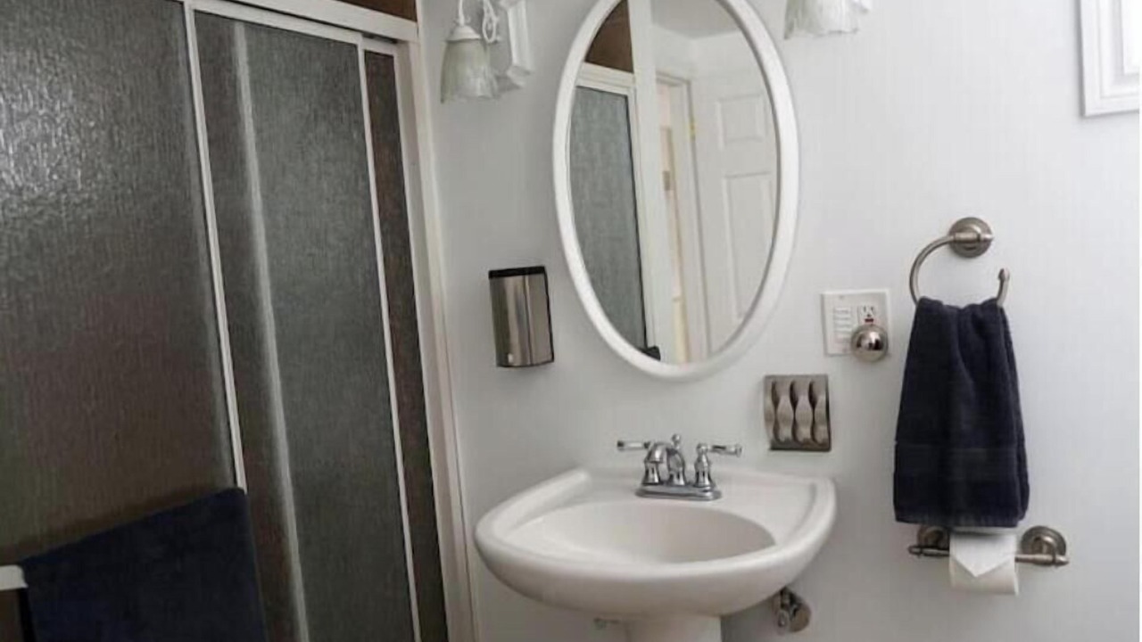 Photo of Bathroom in Thorold