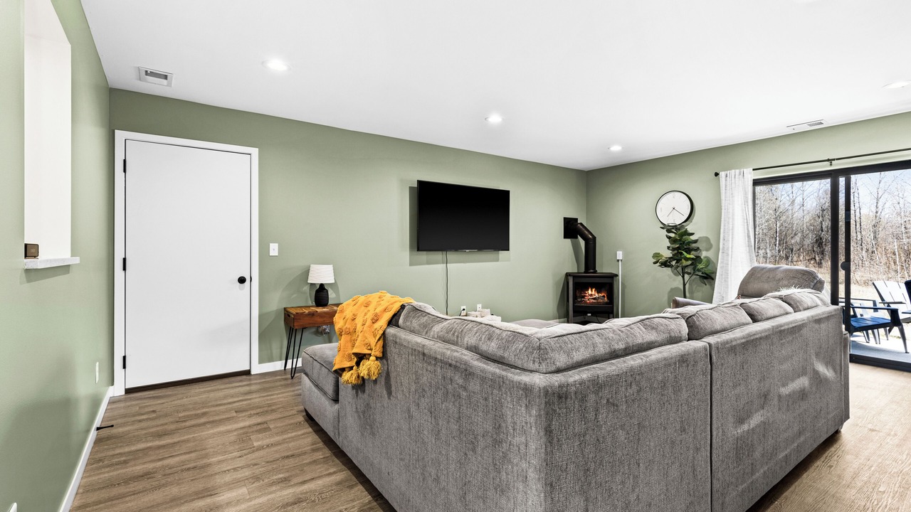 Photo of Livingroom in Hermantown