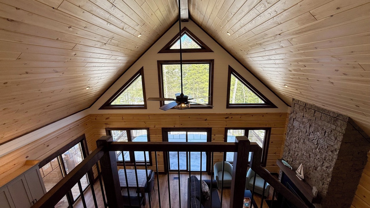 Photo of Livingroom in Bracebridge