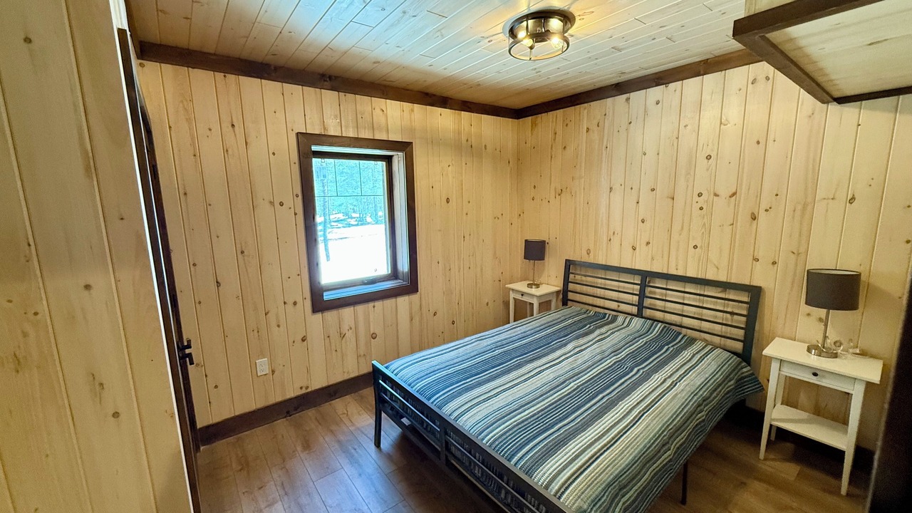 Photo of Bedroom in Bracebridge
