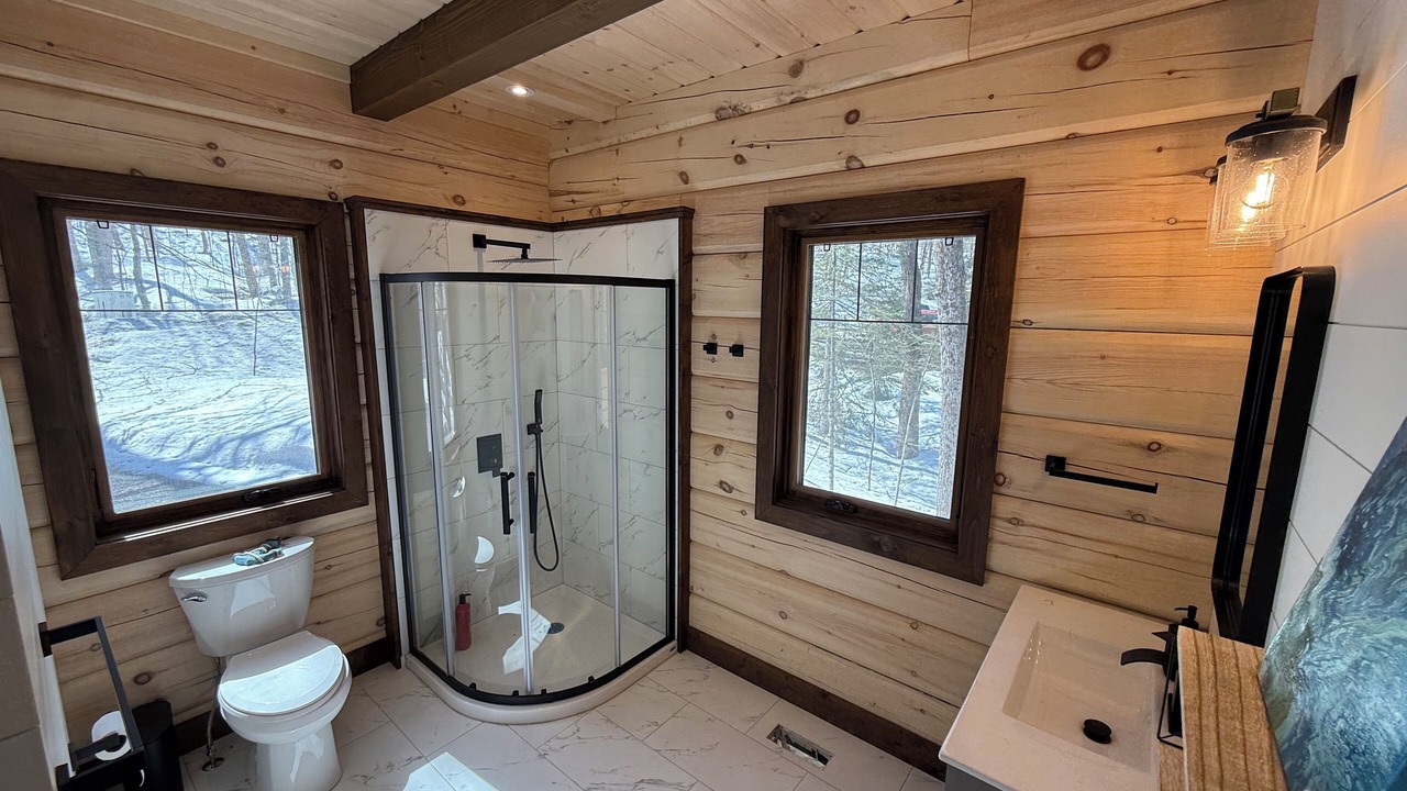 Photo of Bathroom in Bracebridge