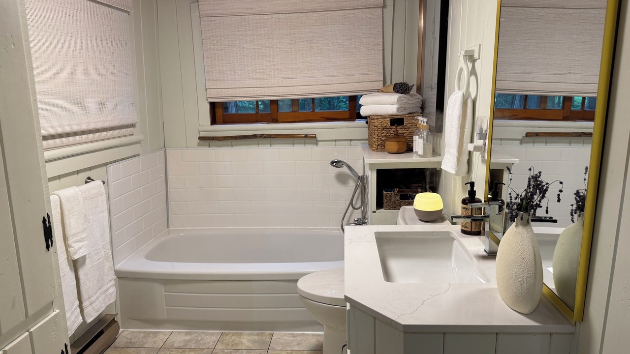 Photo of Bathroom in Manitoulin District