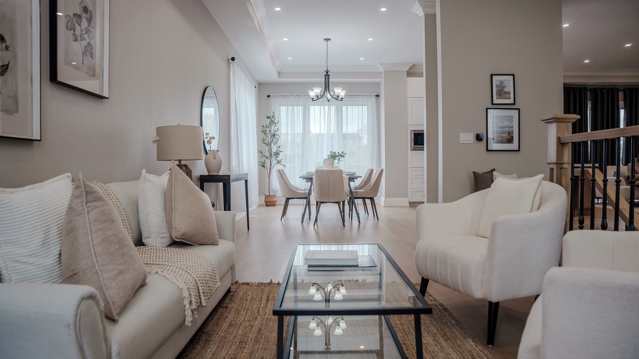 Photo of Livingroom in Pickering