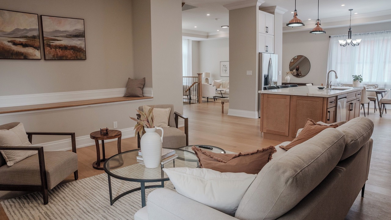 Photo of Livingroom in Pickering