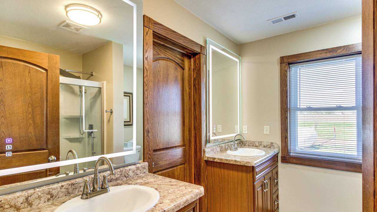 Photo of Bathroom in Underwood