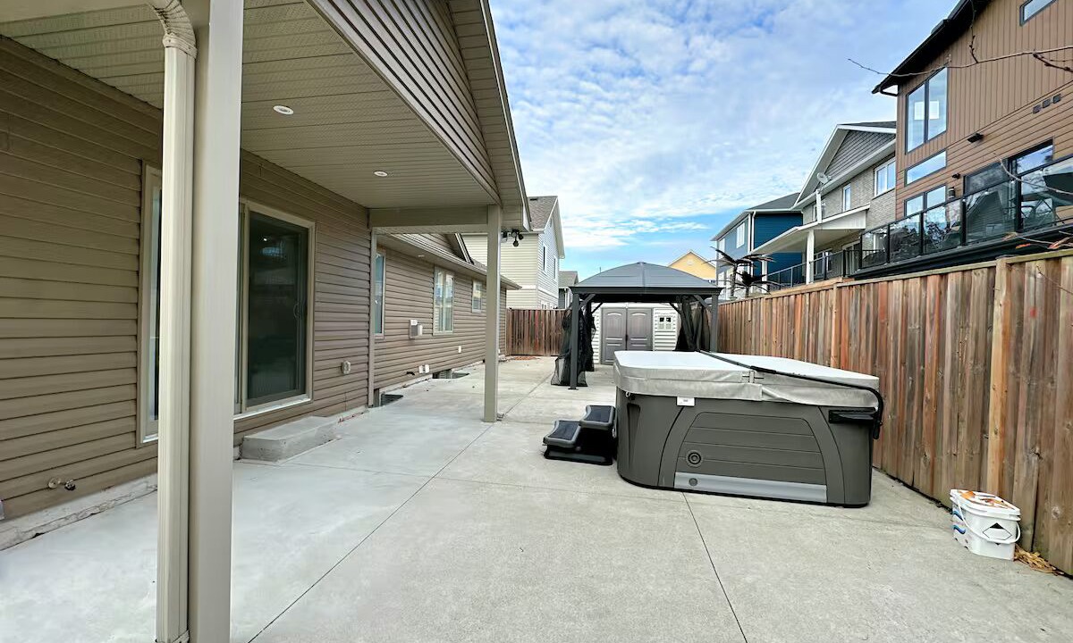 Photo of Patio Balcony in Grand Bend
