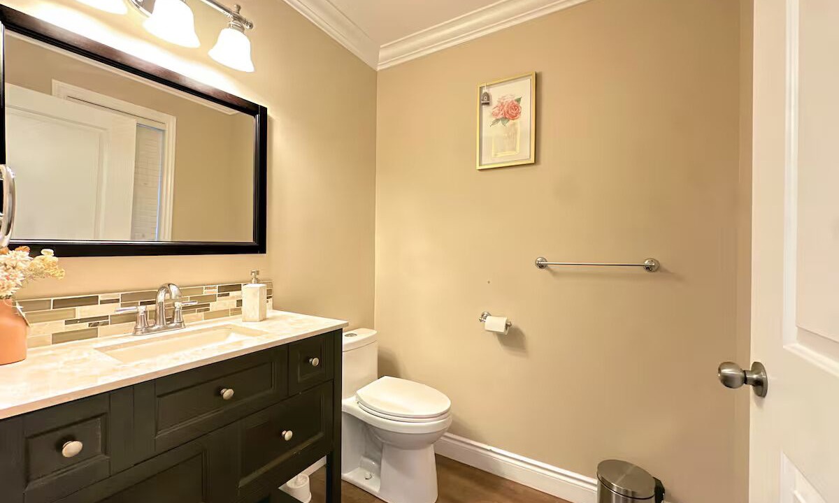 Photo of Bathroom in Grand Bend
