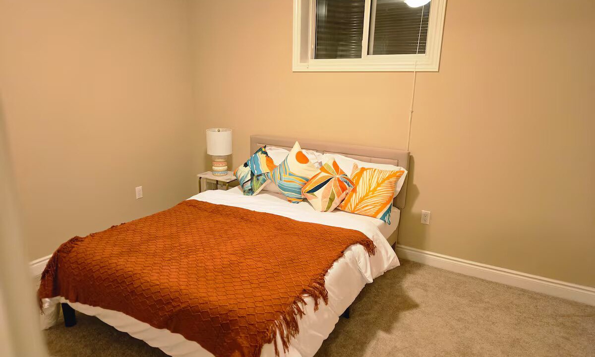 Photo of Bedroom in Grand Bend