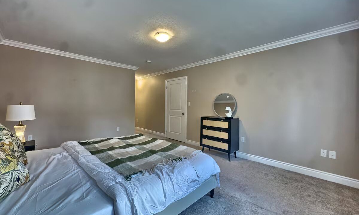 Photo of Bedroom in Grand Bend