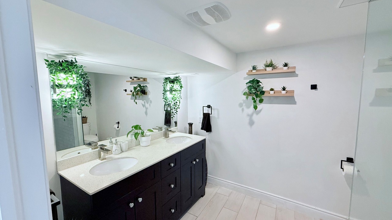 Photo of Bathroom in Alderwood