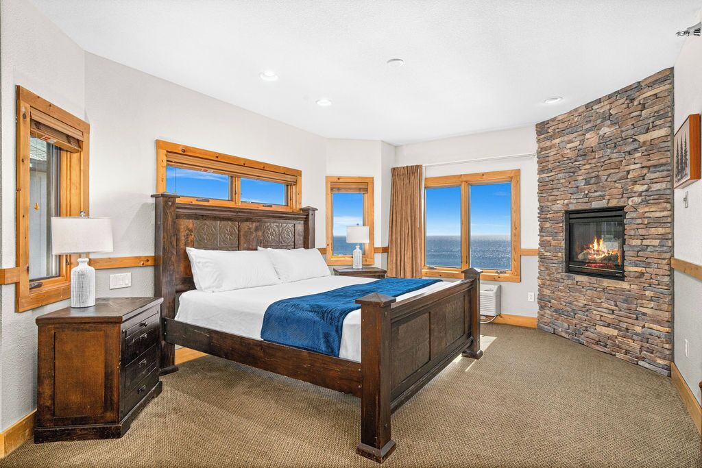 Photo of Bedroom in Two Harbors