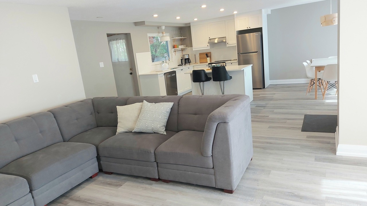 Photo of Livingroom in Ottawa Division