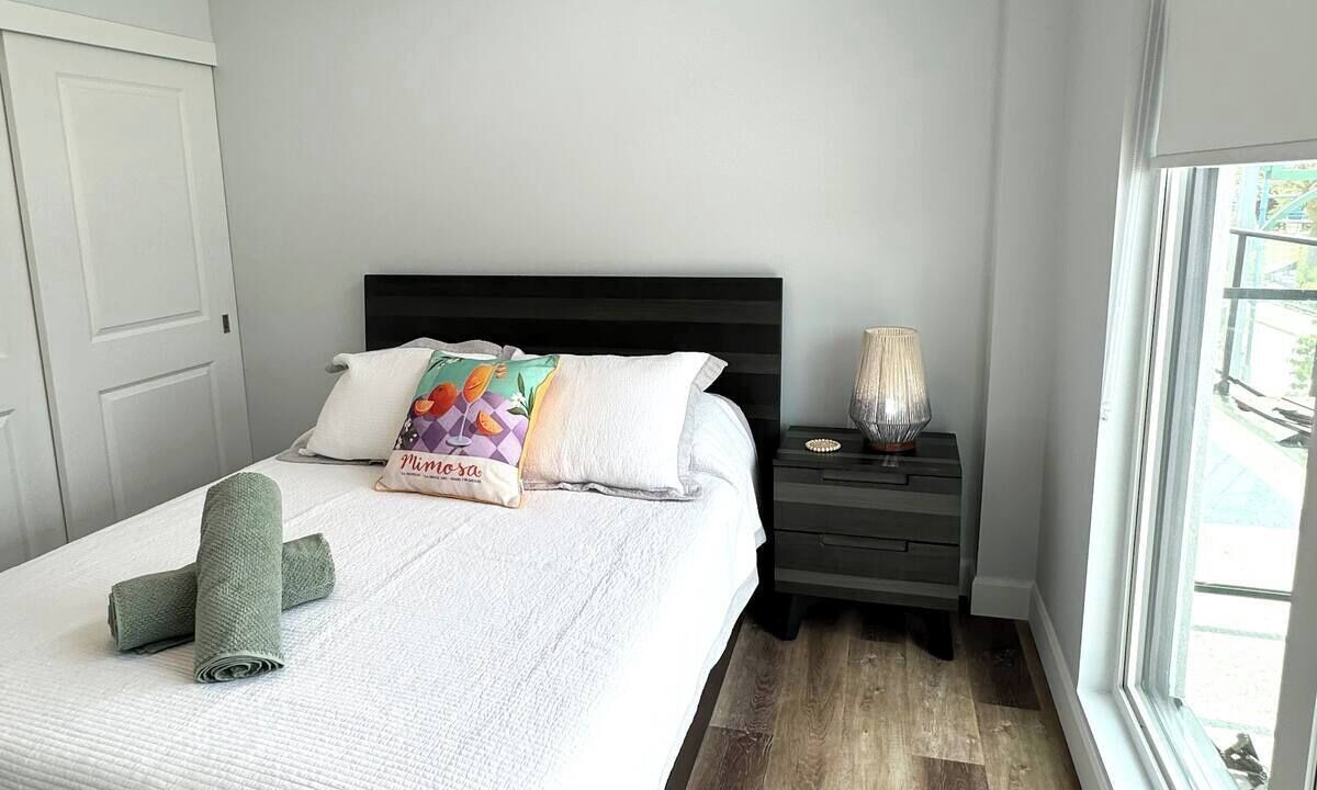 Photo of Bedroom in Grand Bend
