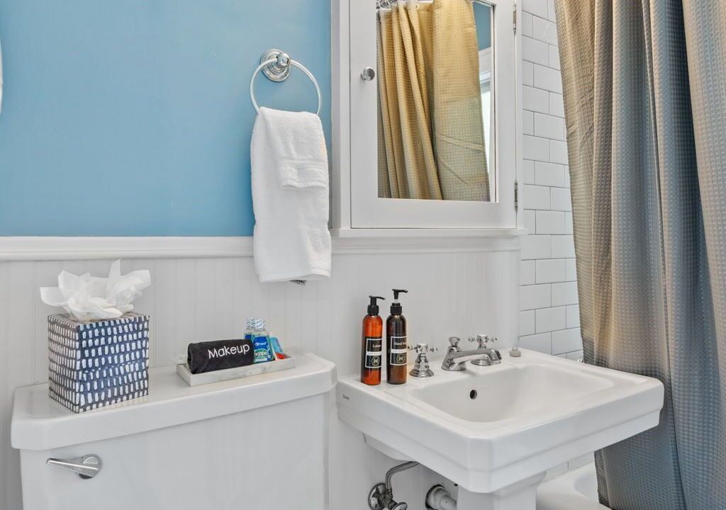 Photo of Bathroom in Kingfield