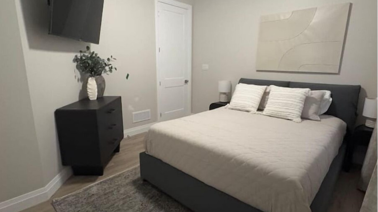 Photo of Bedroom in Lakeshore