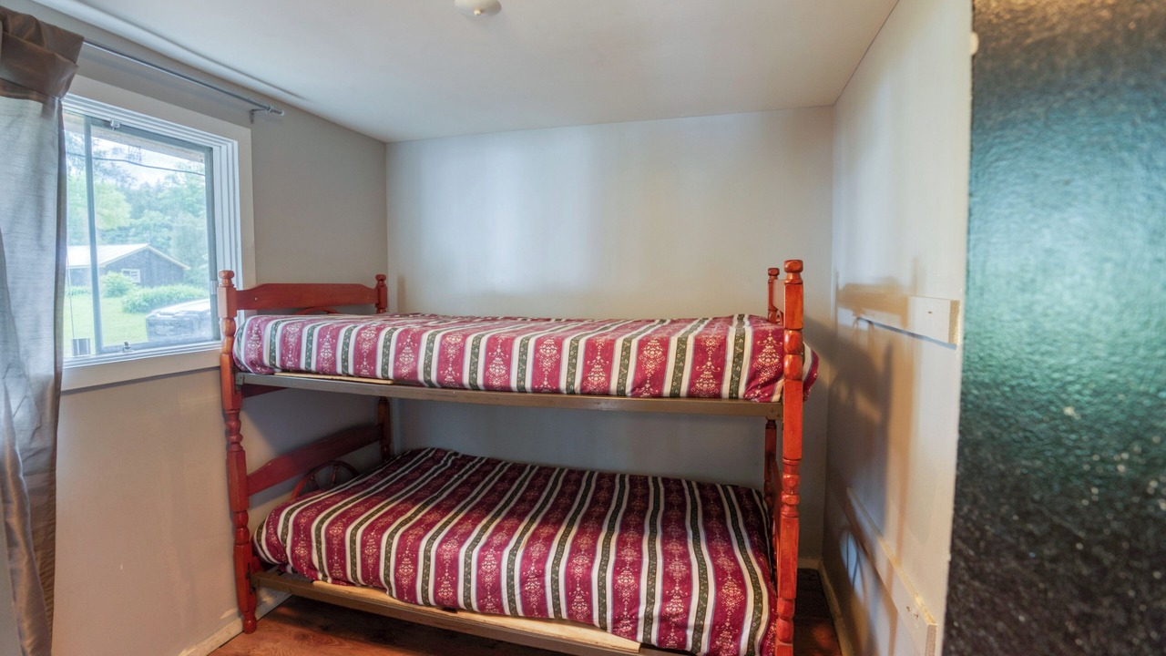 Photo of Bedroom in Frontenac