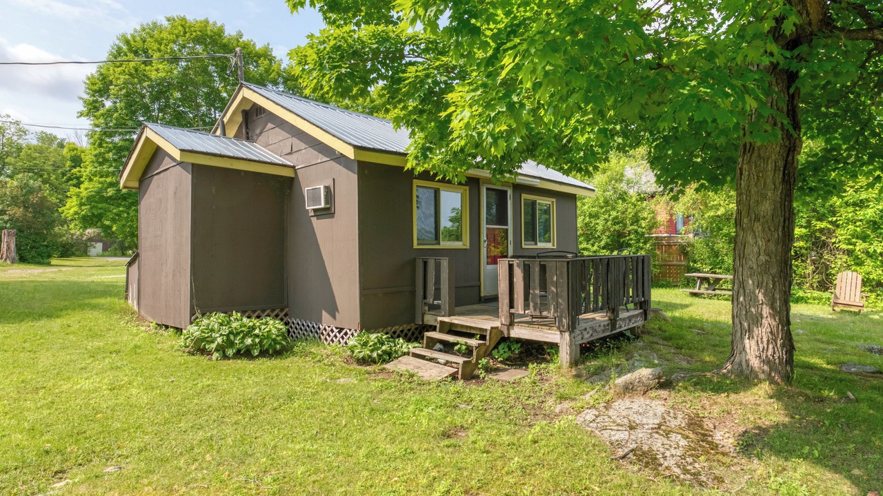 Photo of Outdoor in Frontenac