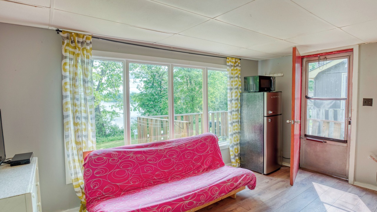 Photo of Livingroom in Frontenac