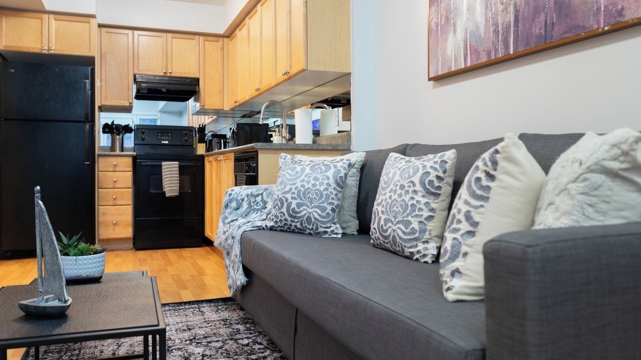 Photo of Livingroom in Churchill Meadows