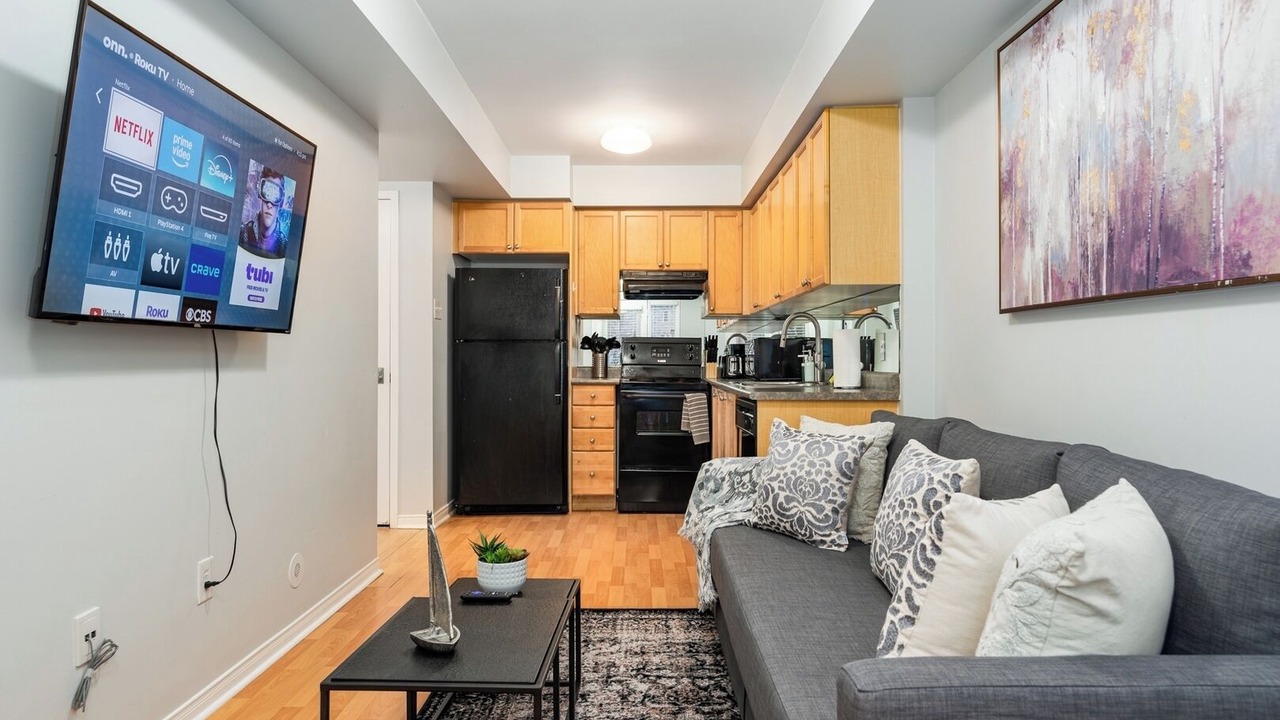 Photo of Livingroom in Churchill Meadows