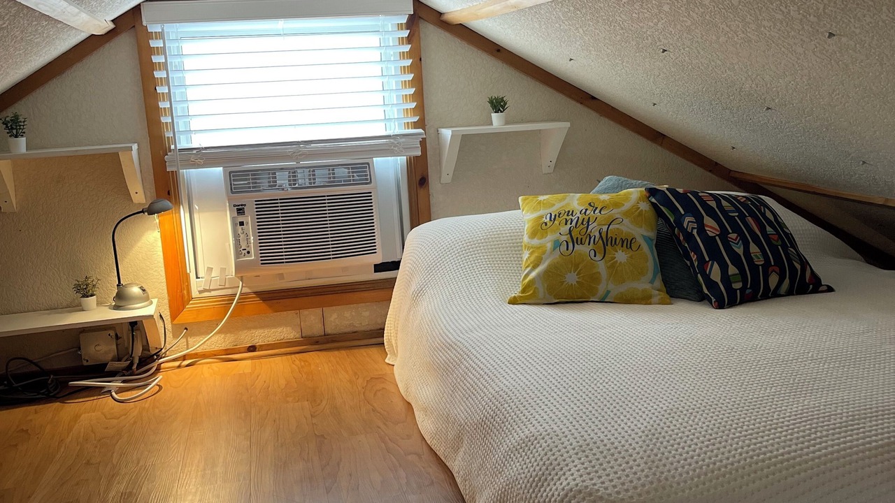 Photo of Bedroom in Grand Bend