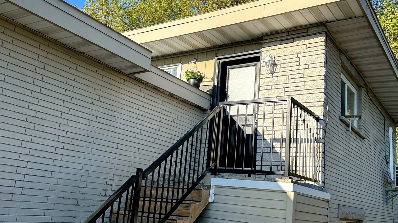 Photo of Outdoor in Vanier