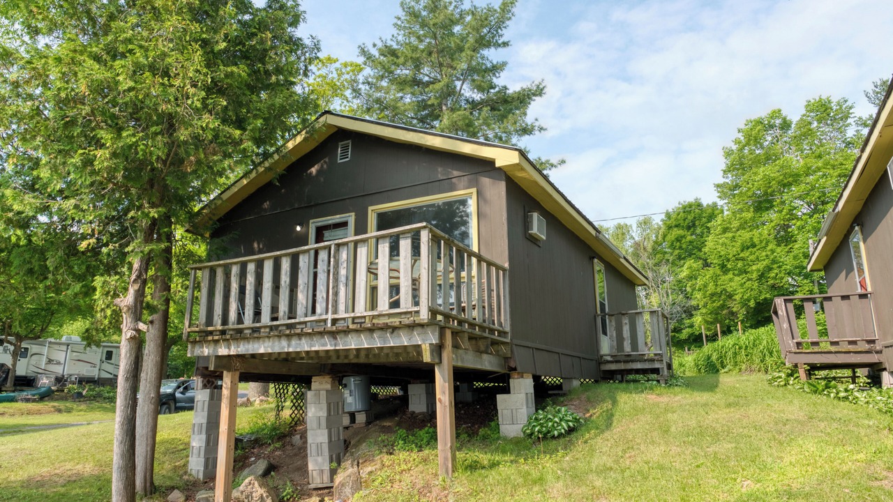 Photo of Outdoor in Frontenac