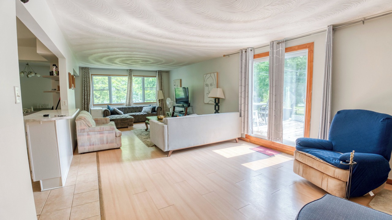 Photo of Livingroom in Frontenac