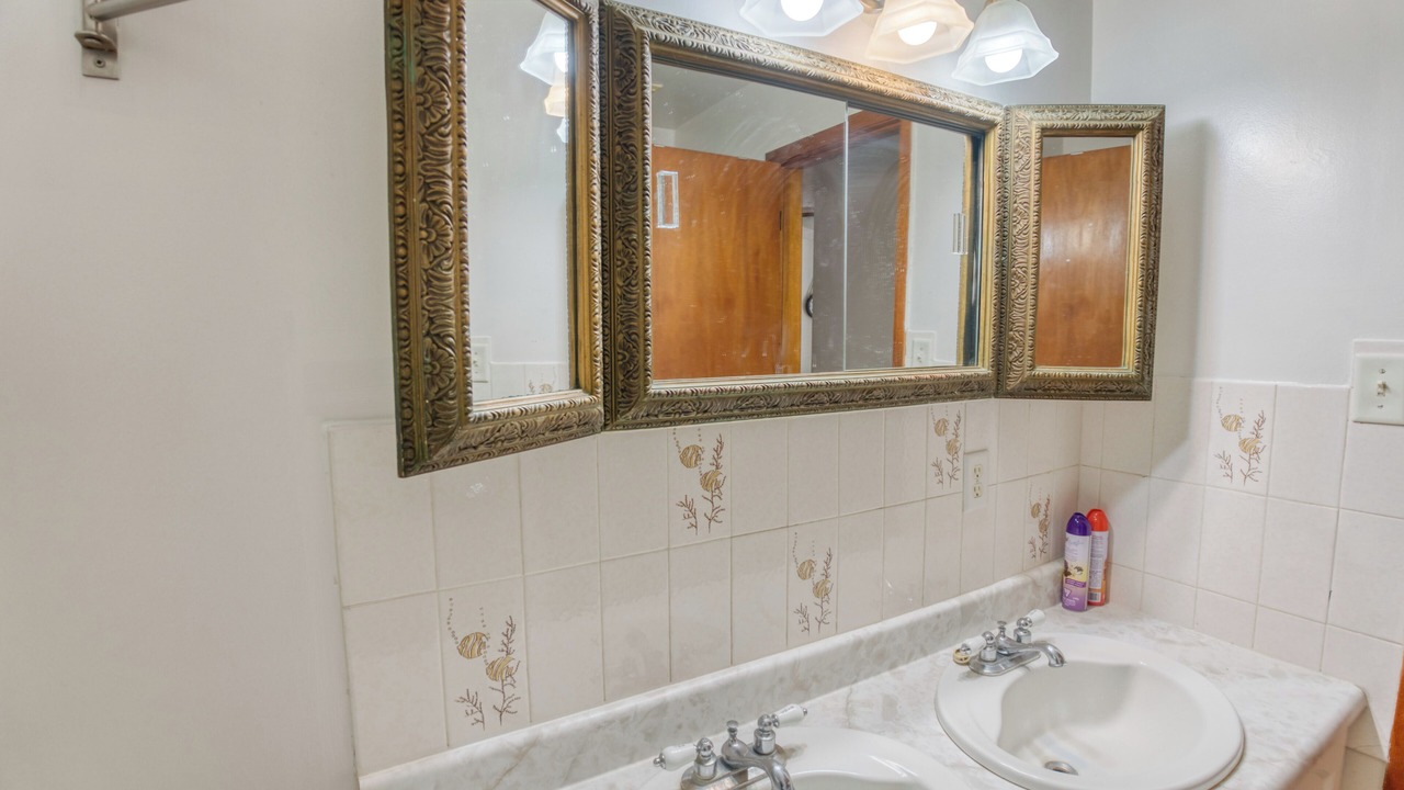Photo of Bathroom in Frontenac