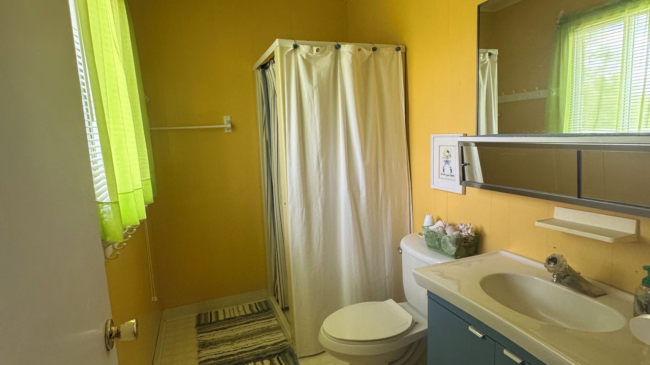 Photo of Bathroom in Audubon