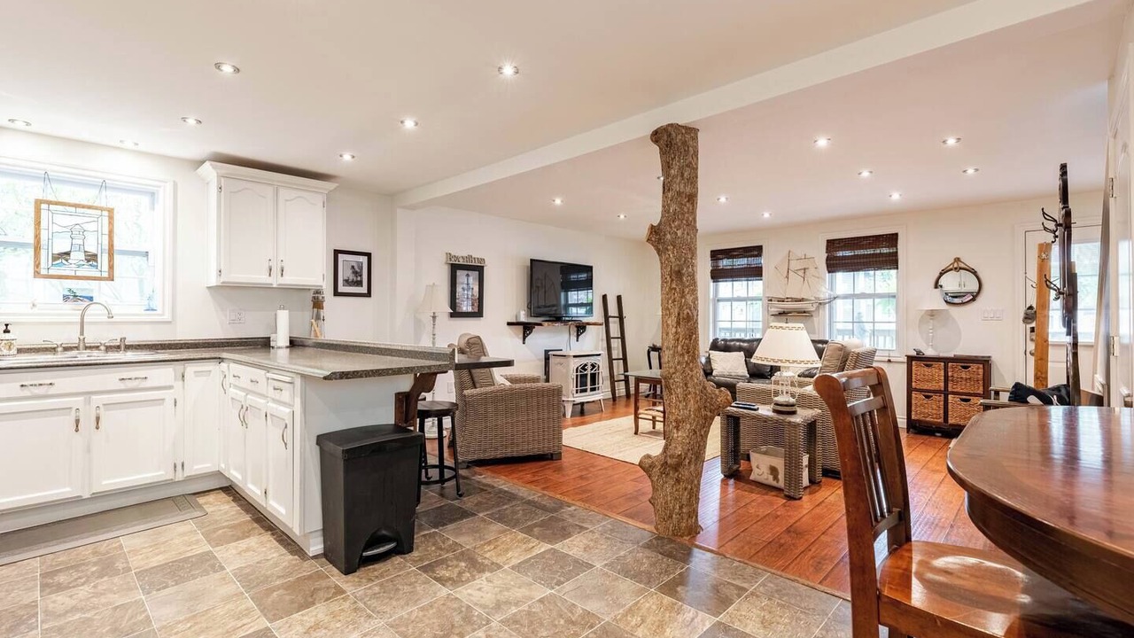 Photo of Livingroom in Crystal Beach