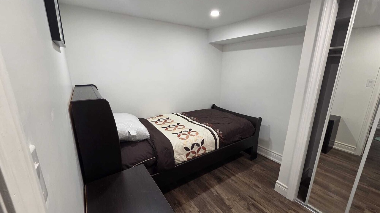 Photo of Bedroom in Hurontario