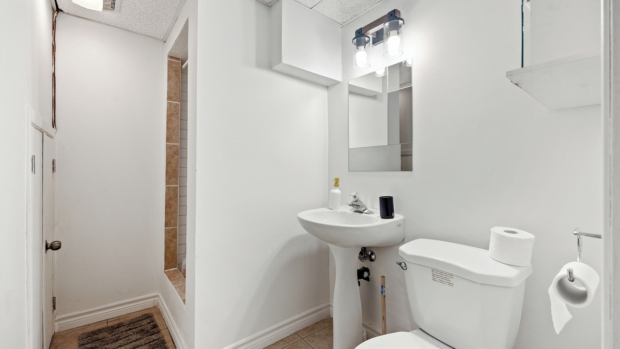 Photo of Bathroom in Rosedale