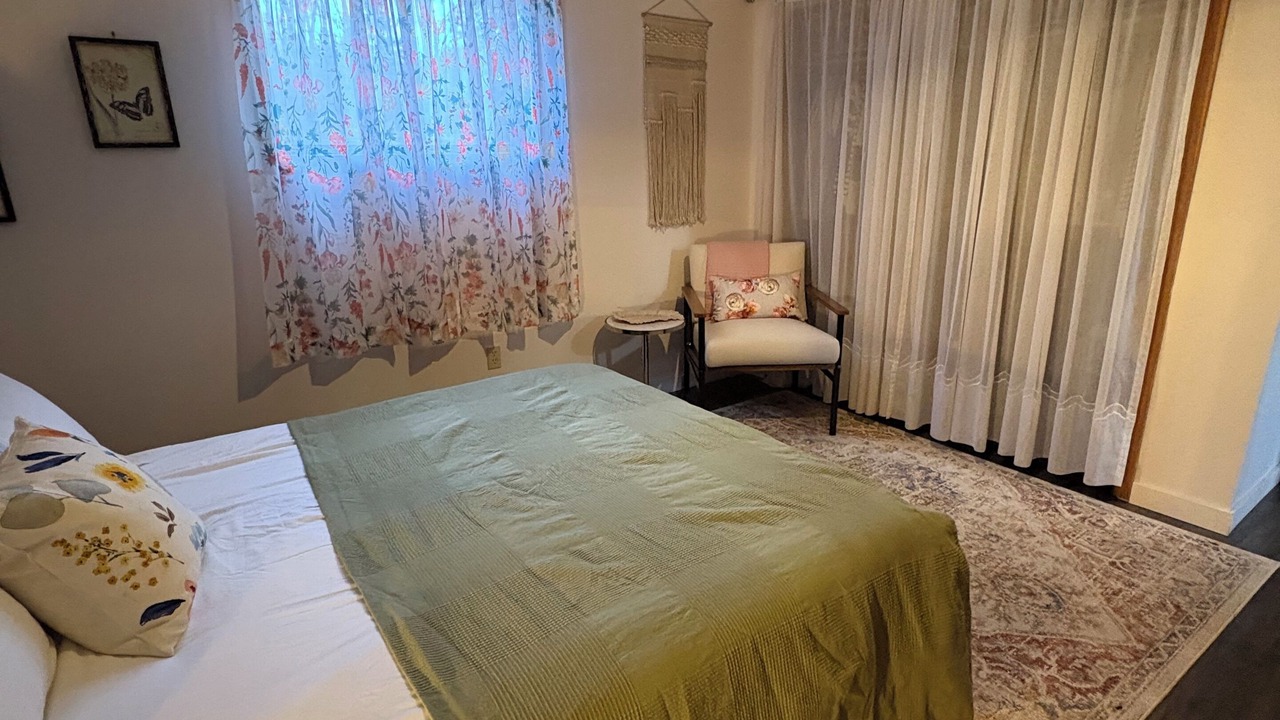 Photo of Bedroom in Rossport