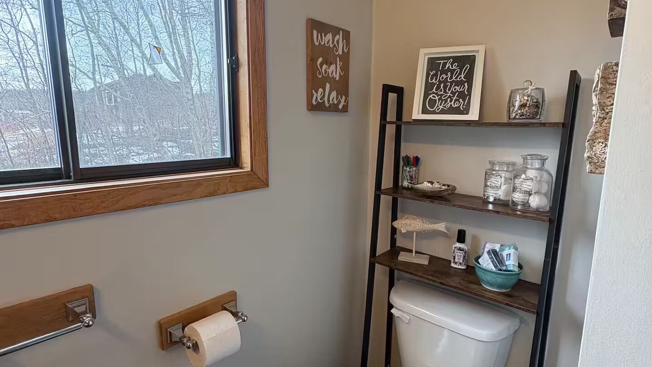 Photo of Bathroom in Rossport