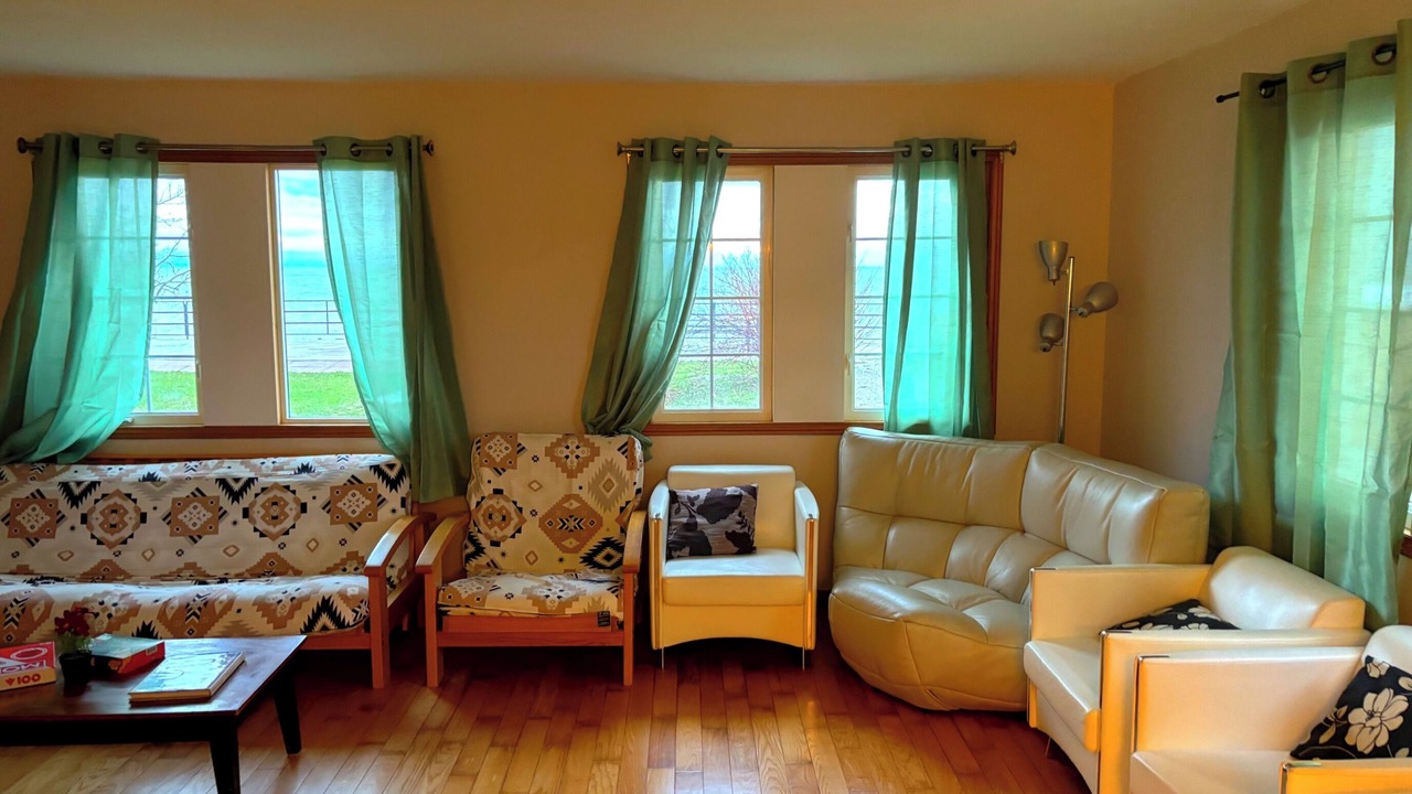Photo of Livingroom in Hamilton