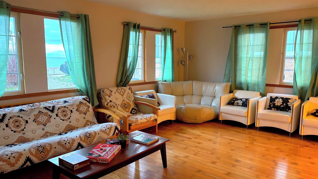 Photo of Livingroom in Hamilton