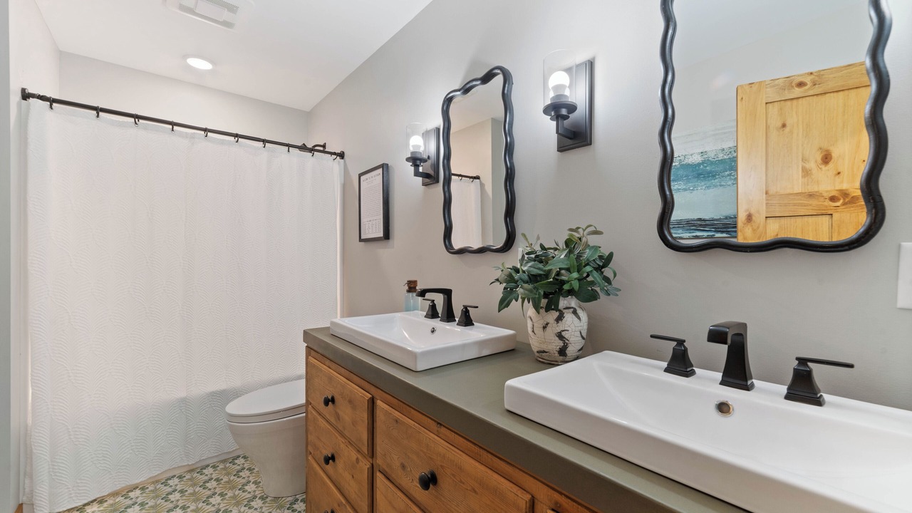 Photo of Bathroom in Tower