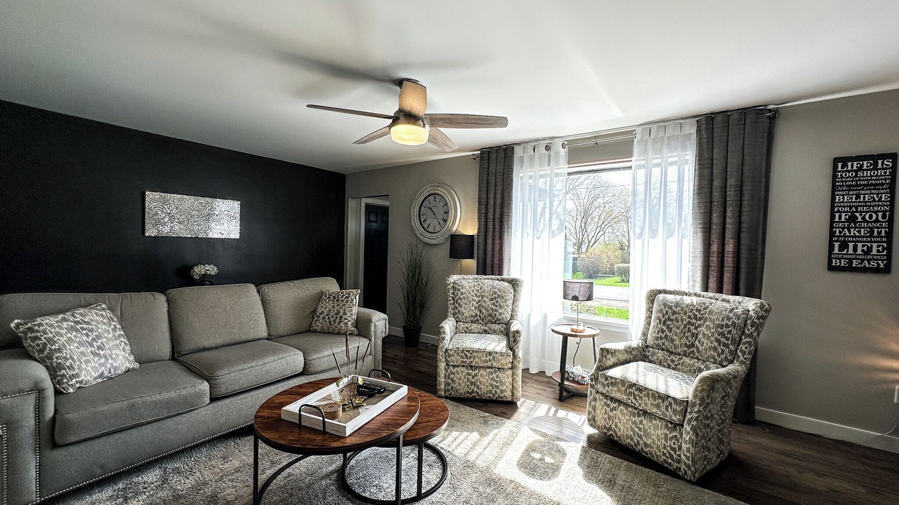 Photo of Livingroom in Thunder Bay